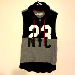 Descendent Designed in New York City vest size LRG